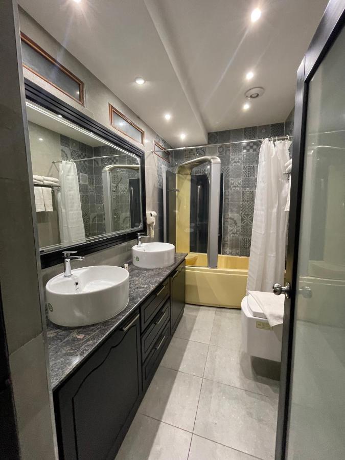สัชจอยส์ Hotel วาร์คาลา ภายนอก รูปภาพ