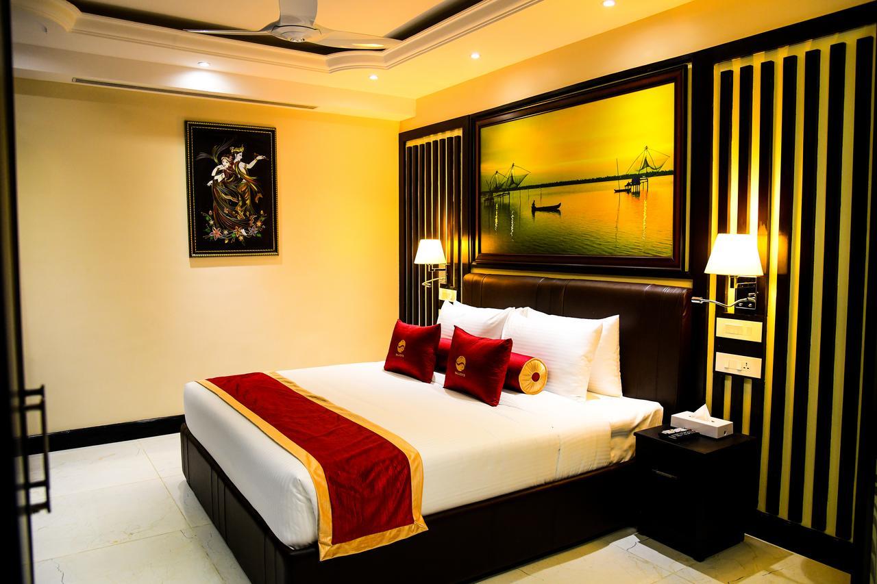 สัชจอยส์ Hotel วาร์คาลา ภายนอก รูปภาพ