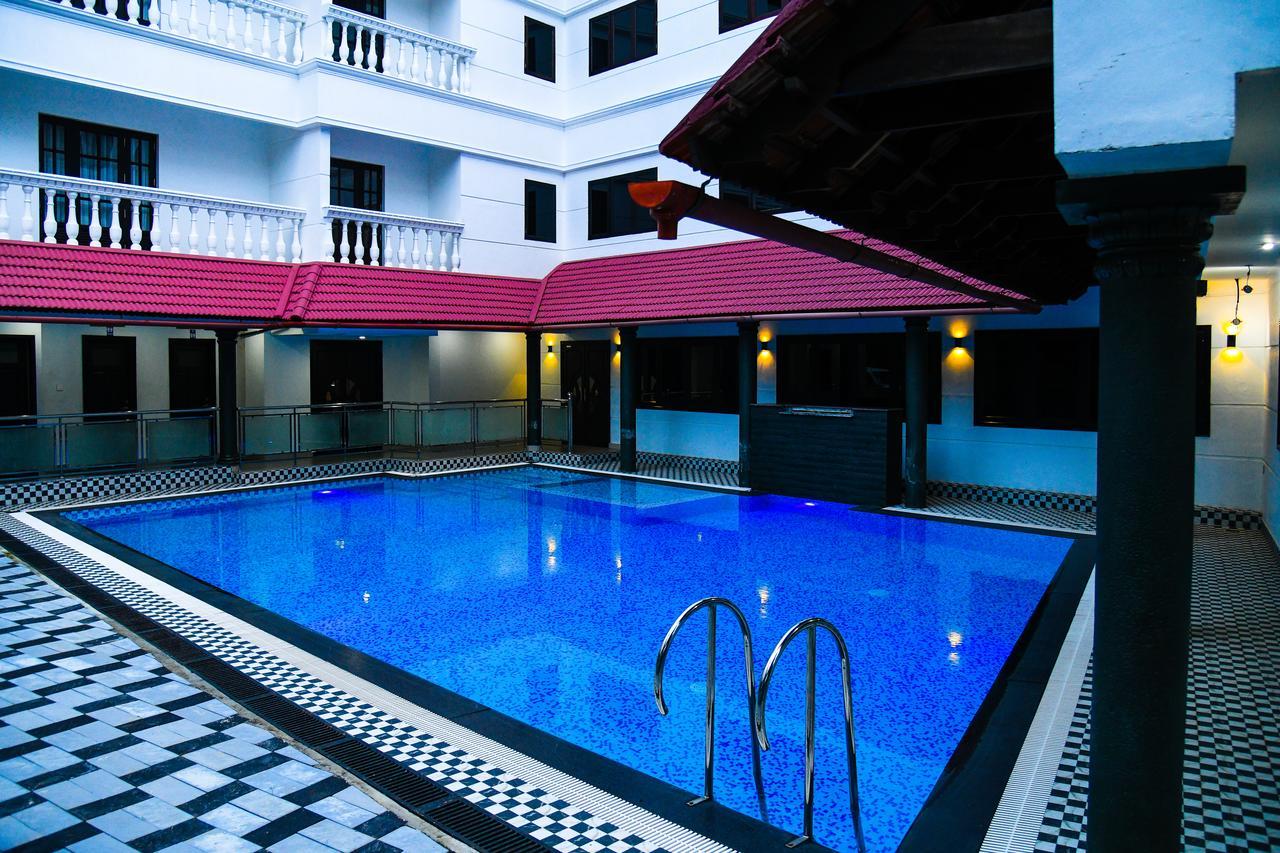 สัชจอยส์ Hotel วาร์คาลา ภายนอก รูปภาพ