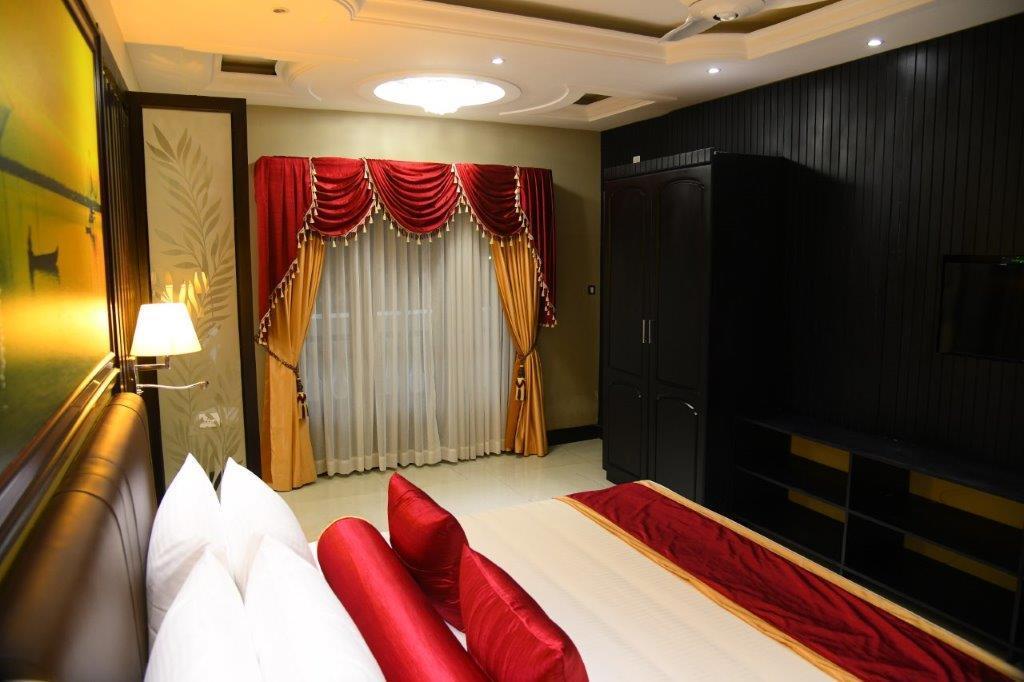 สัชจอยส์ Hotel วาร์คาลา ภายนอก รูปภาพ