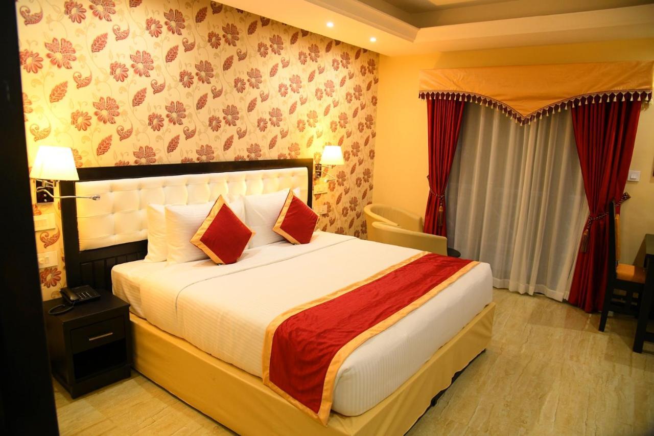 สัชจอยส์ Hotel วาร์คาลา ภายนอก รูปภาพ