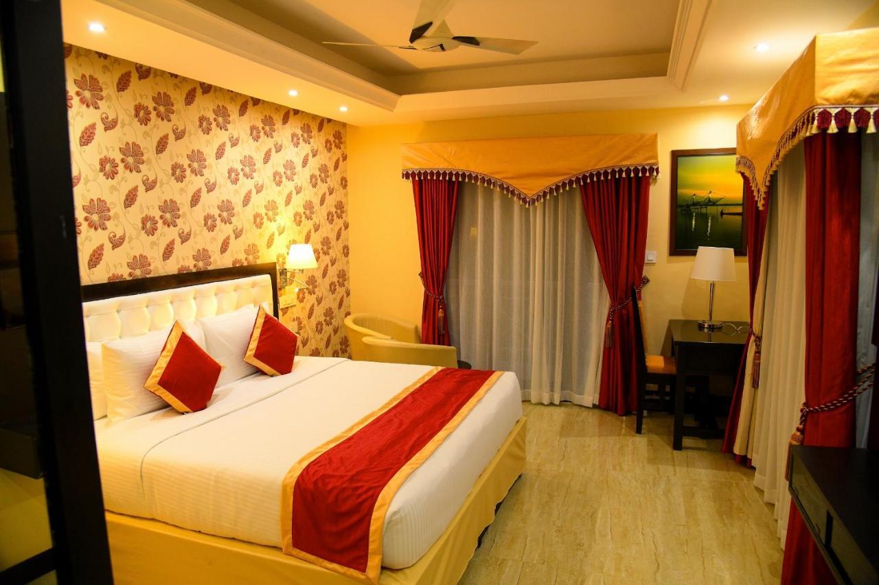 สัชจอยส์ Hotel วาร์คาลา ภายนอก รูปภาพ